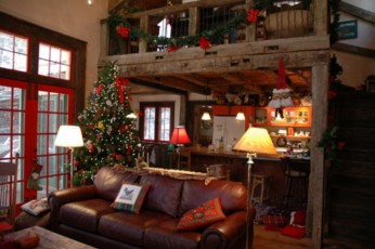 Storybook Santa Fe Cabin in Canyon Surrounded by Nat Forest