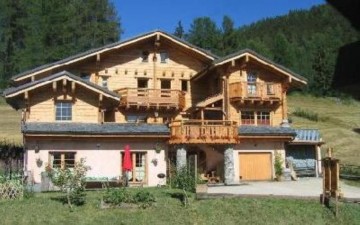 Charming chalet 4 * La Plagne from 2 to 28 people Chairlift 500m