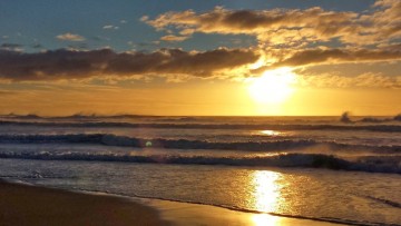 Spacious Ocean Front Beach House On Gorgeous Monterey Bay