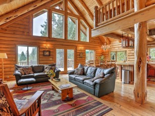 Splendid McCloud Home on 40 Acres w/Mountain Views