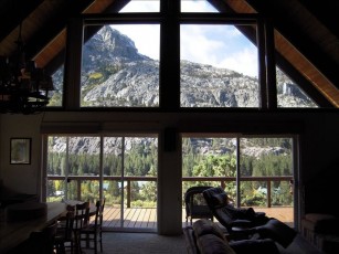 Stunning Family Chalet -Incredible Waterfall Views - Dog Friendly Pool Table