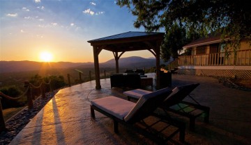 Stay busy playing games or just sit back and enjoy the view-this house is for U