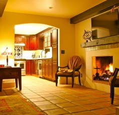 BREATHTAKING OCEAN FRONT PROPERTY 2 Bed, 2 Bath 2017 "Award Winner"