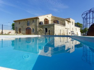 Character stone farmhouse, 250m2 of living space, Pool Heated 13m x 6m