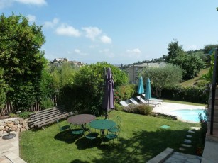 Pleasant villa with pool overlooking typical village near Nice Côte d'Azur