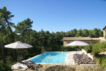 Luxury apartment in Montauroux with swimming pool