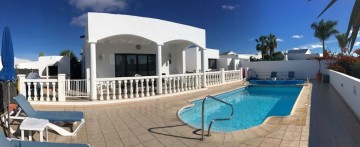 Luxury Villa, Child Safe gates to pool electric Heated Swimming Pool