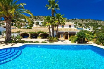 Villa for 14 with private pool, wifi, A/C in Javea
