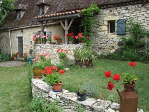 Secluded Dordogne Farmhouse Near Rocamadour – Private Retreat in UNESCO Geopark with Valley Views