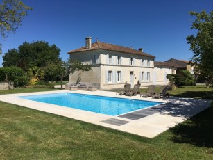 Charming Charentaise Villa with Heated Saltwater Pool & Gardens near Rioux, Charente-Maritime